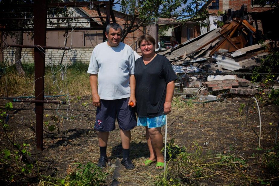 lallage-snow-war-gardens-3